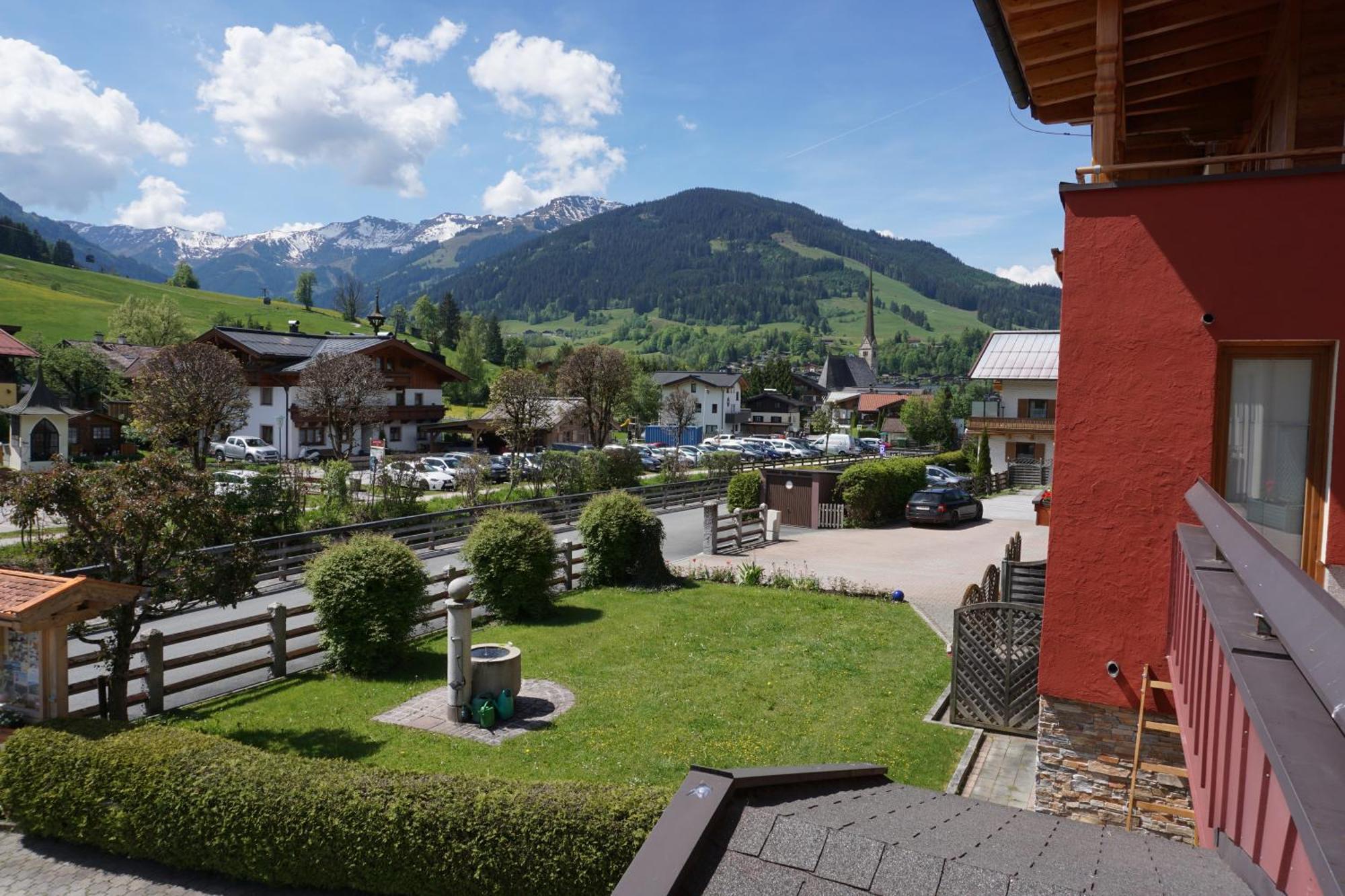 Pension & Appartements Anny Maria Alm am Steinernen Meer Exteriér fotografie